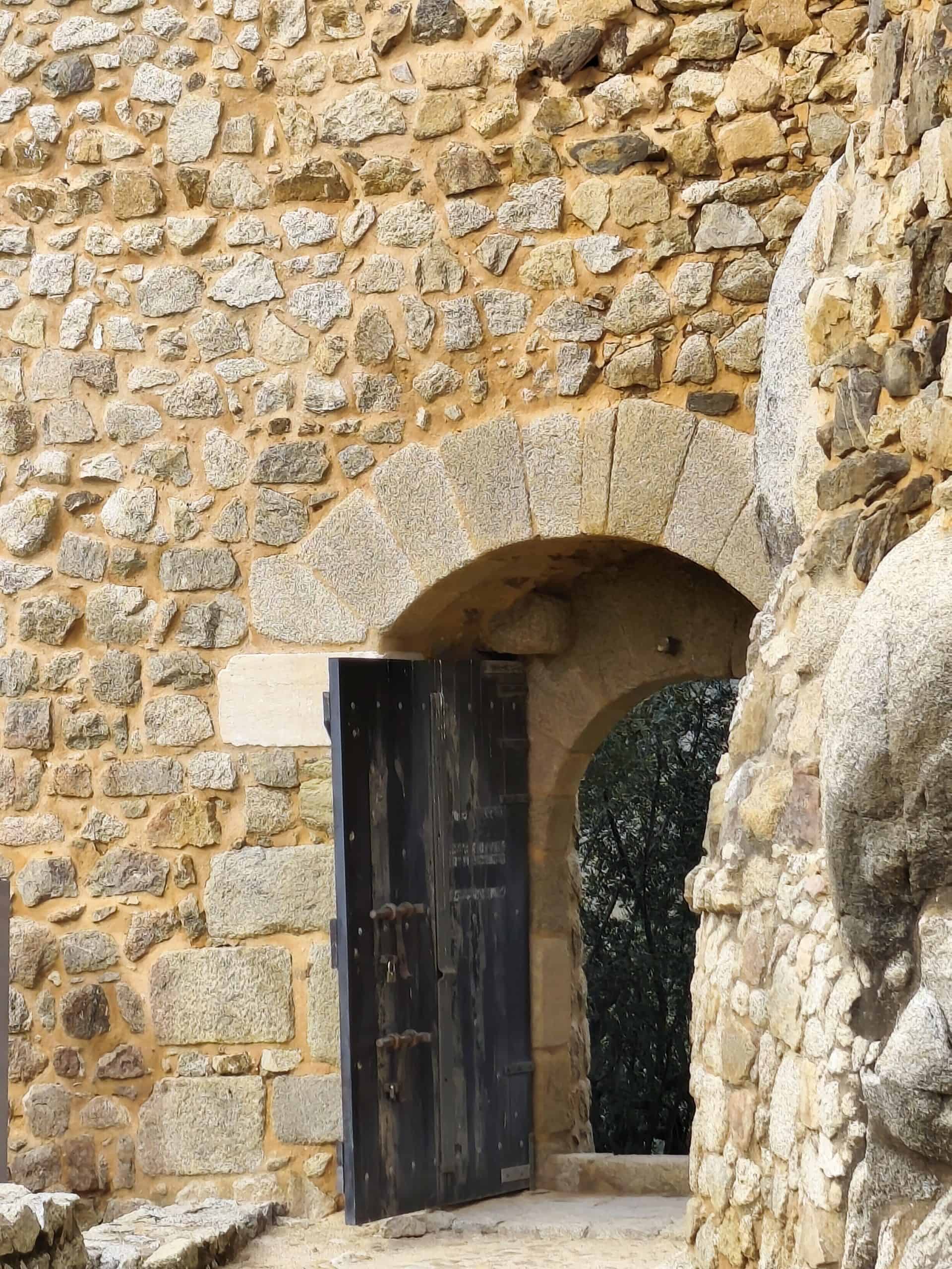 The medieval stone gateway of Almourol Castle.